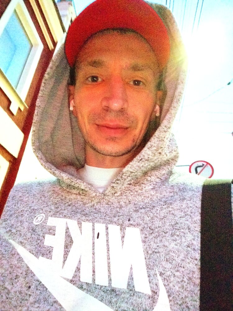  53007714  , 37 ,    