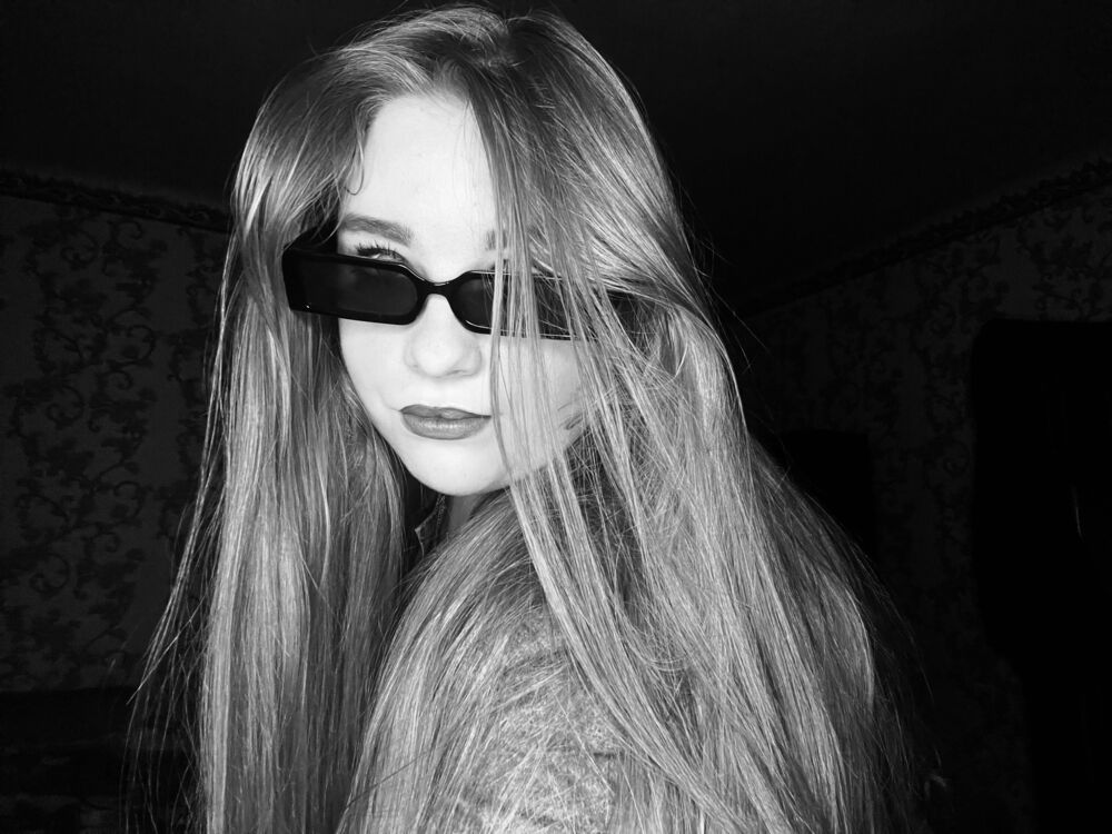  51284974  Nika, 25 ,    