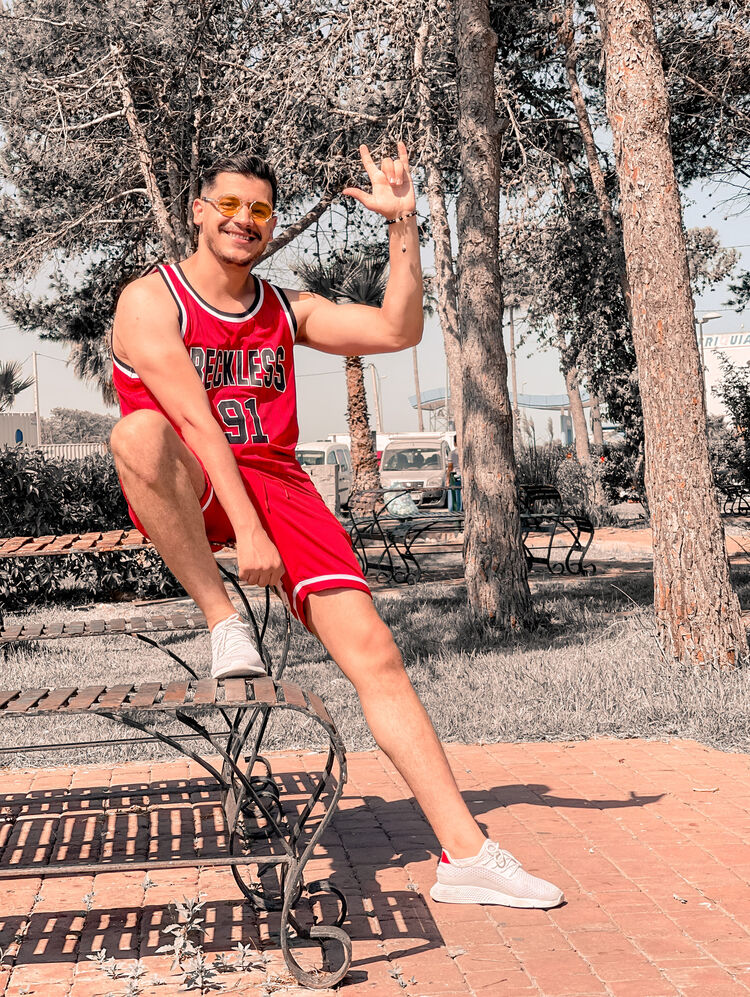  ,   Youssef, 28 ,   ,   