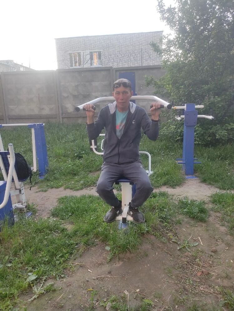  28662044  , 46 ,    