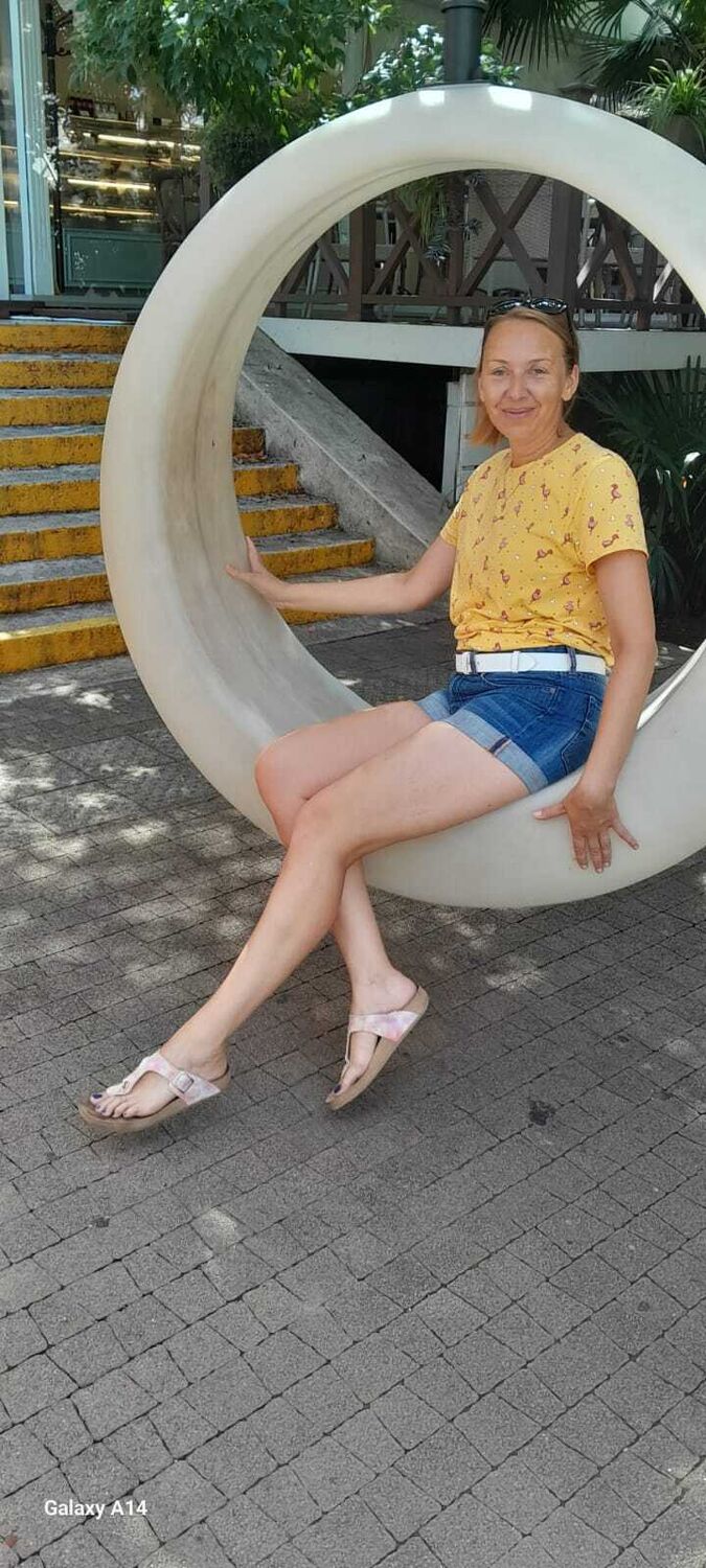  46989144  , 37 ,    