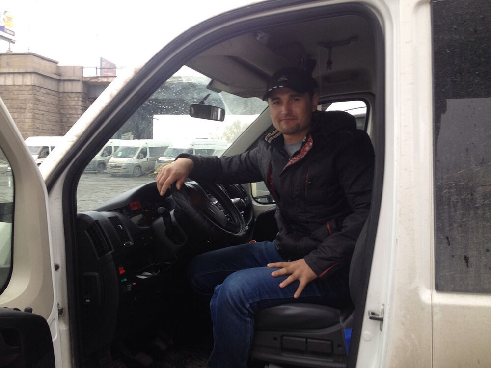  8641734  0772198530, 37 ,    