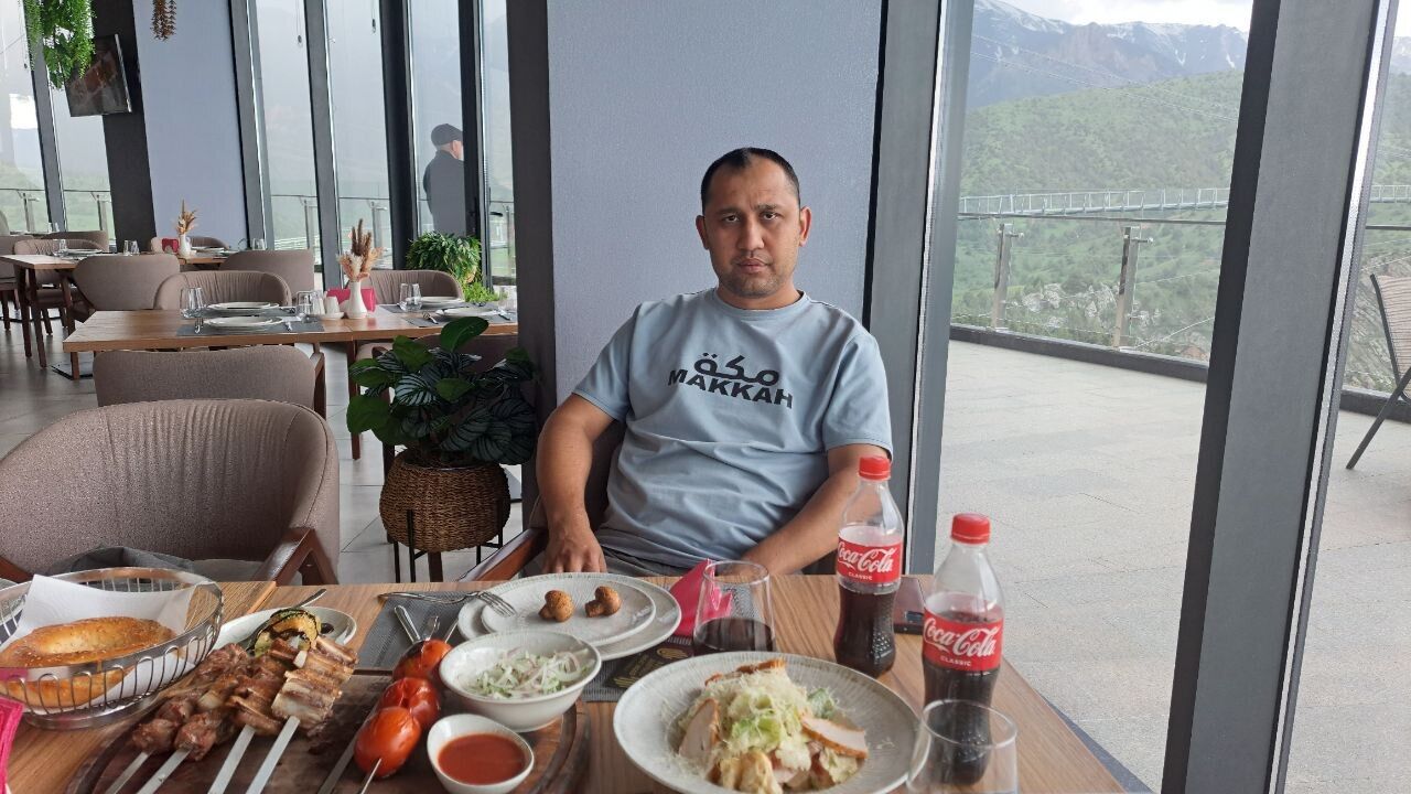  45187624  Xasan, 35 ,    