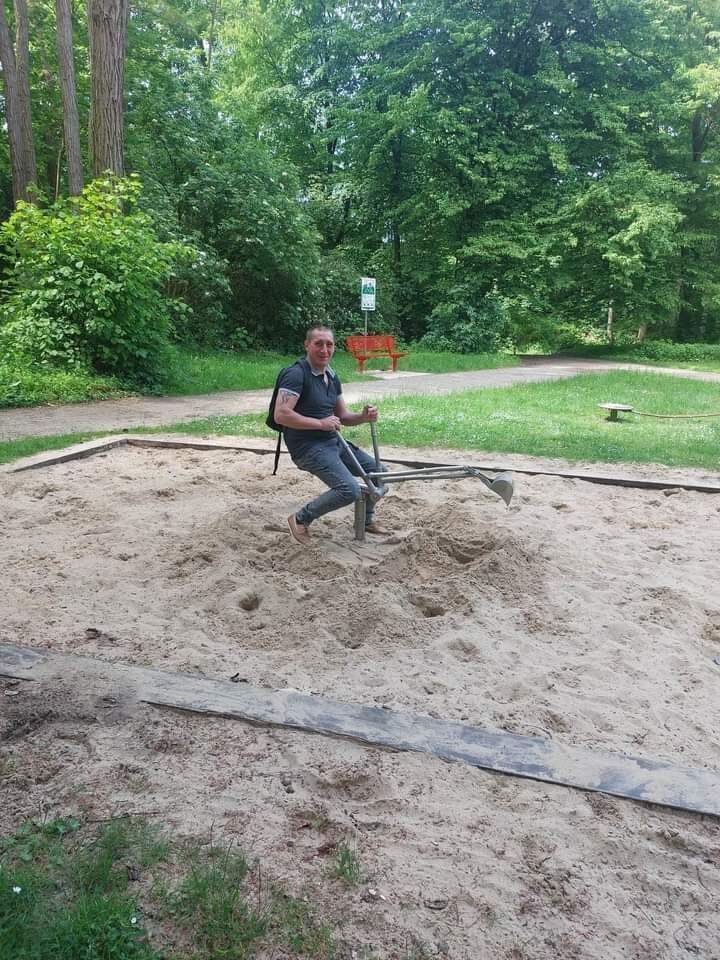  ,   Serghei, 36 ,   ,   , c , 