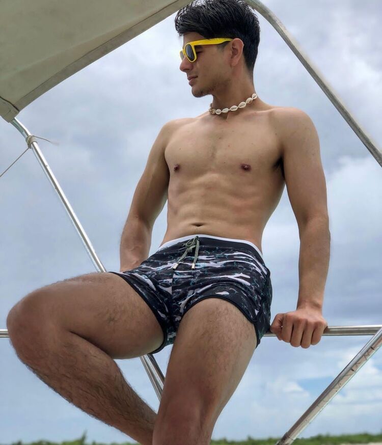 ���� 25670224 ����� Mark, 25 ���, ���� ���������� � �����-����������