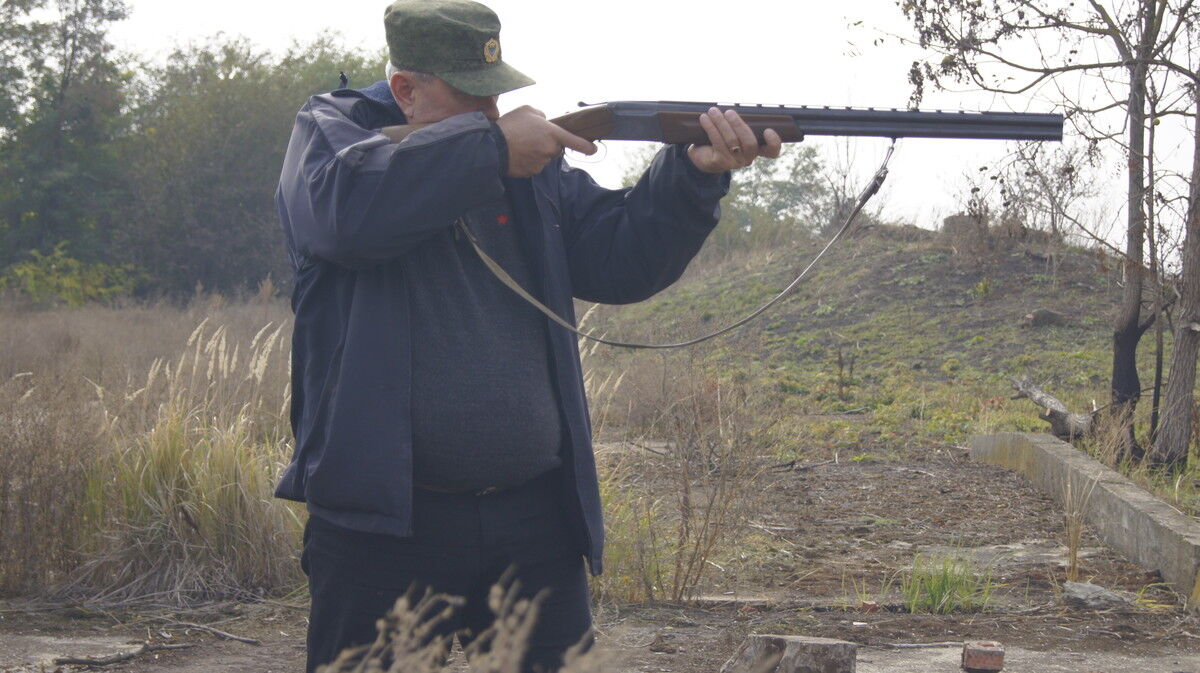  6776444  Viktor, 62 ,    