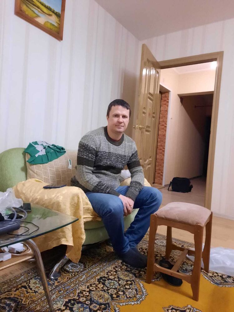 32836064  , 43 ,    