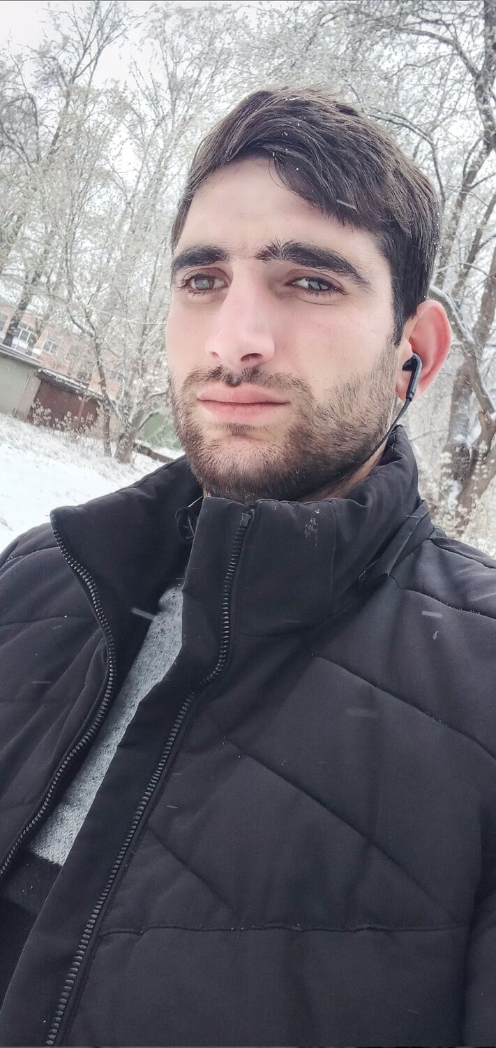 ,   Ali, 28 ,   ,   