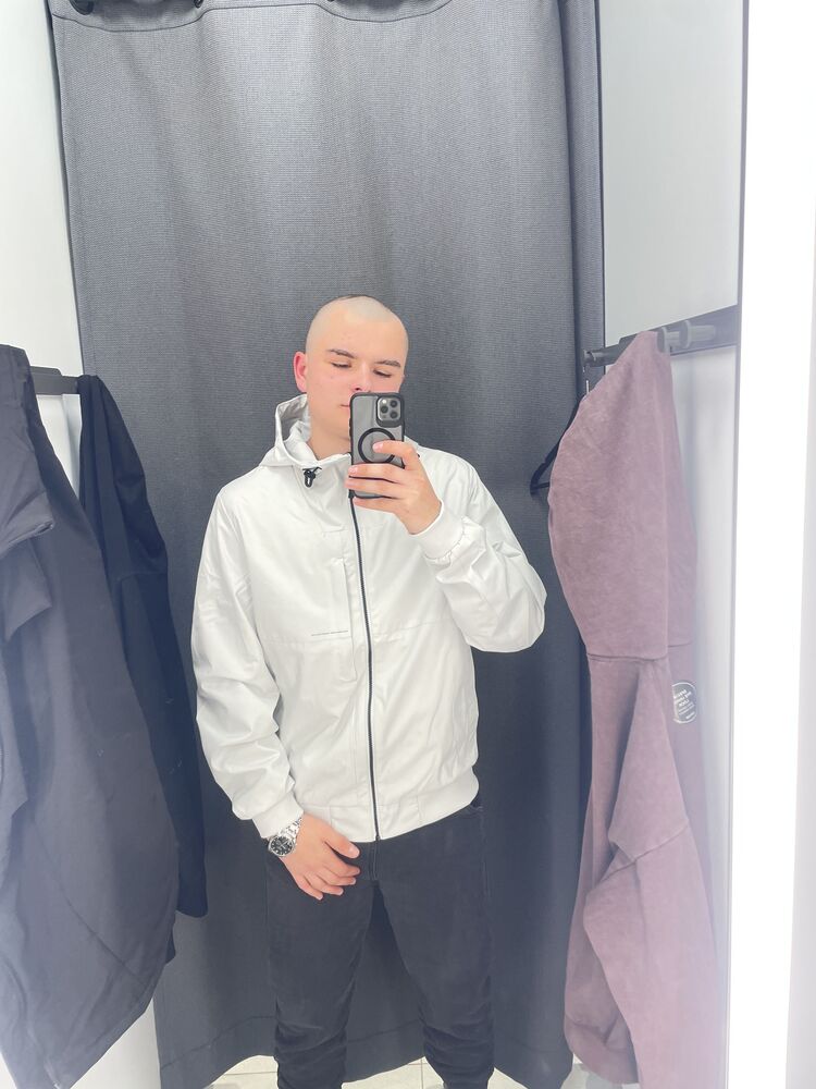  47267474  Dima, 19 ,    