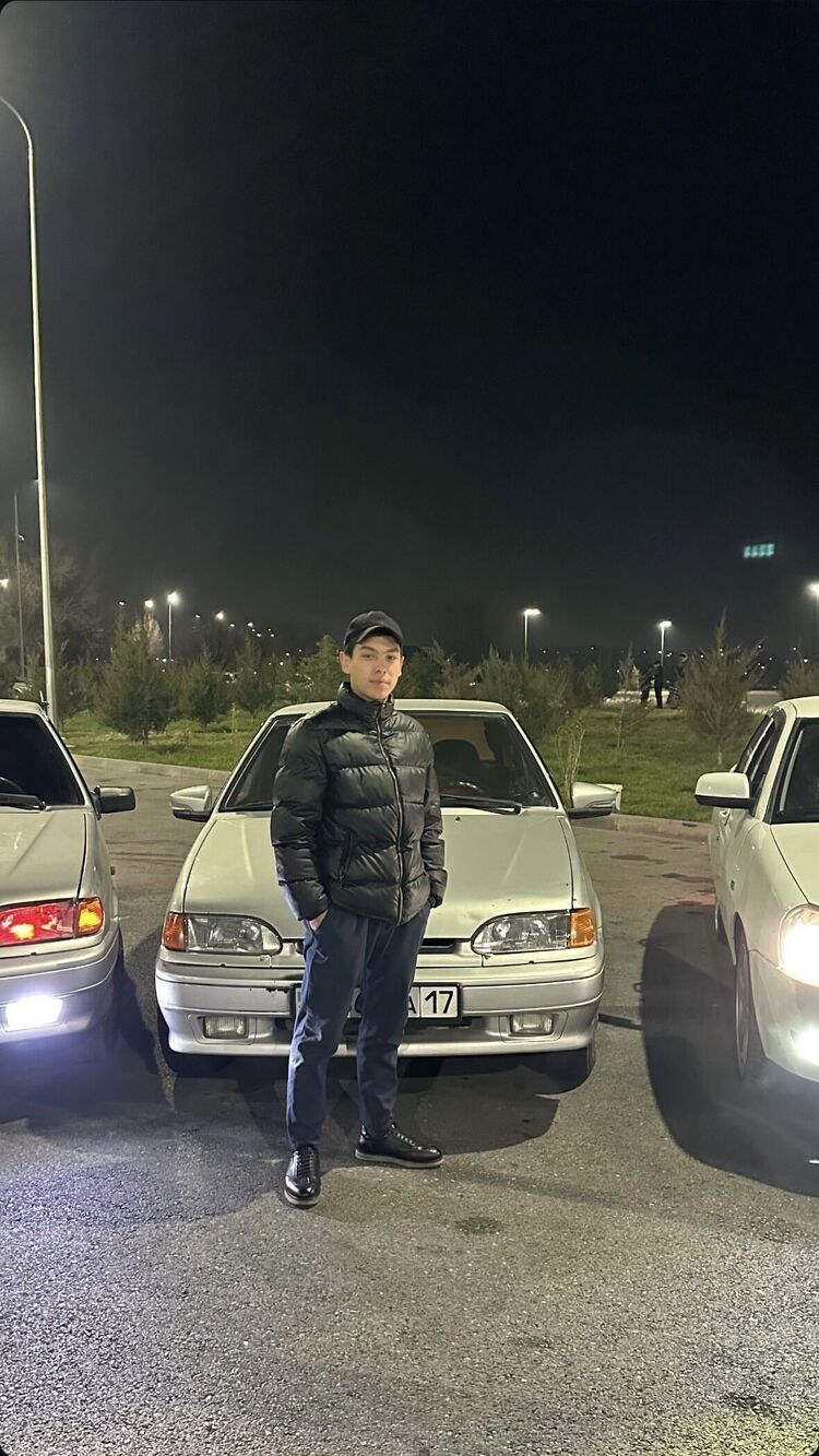  48257844  Arman, 21 ,    