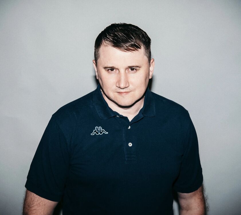  37092574  Andrey, 38 ,    