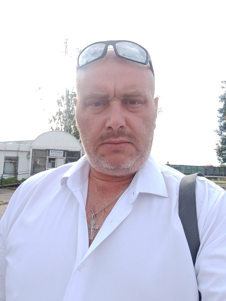  45418704  Mikhail, 45 ,    
