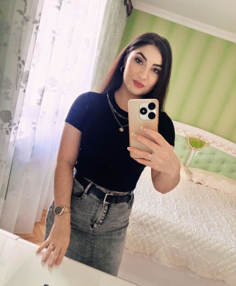  49071054  Mariam, 28 ,    