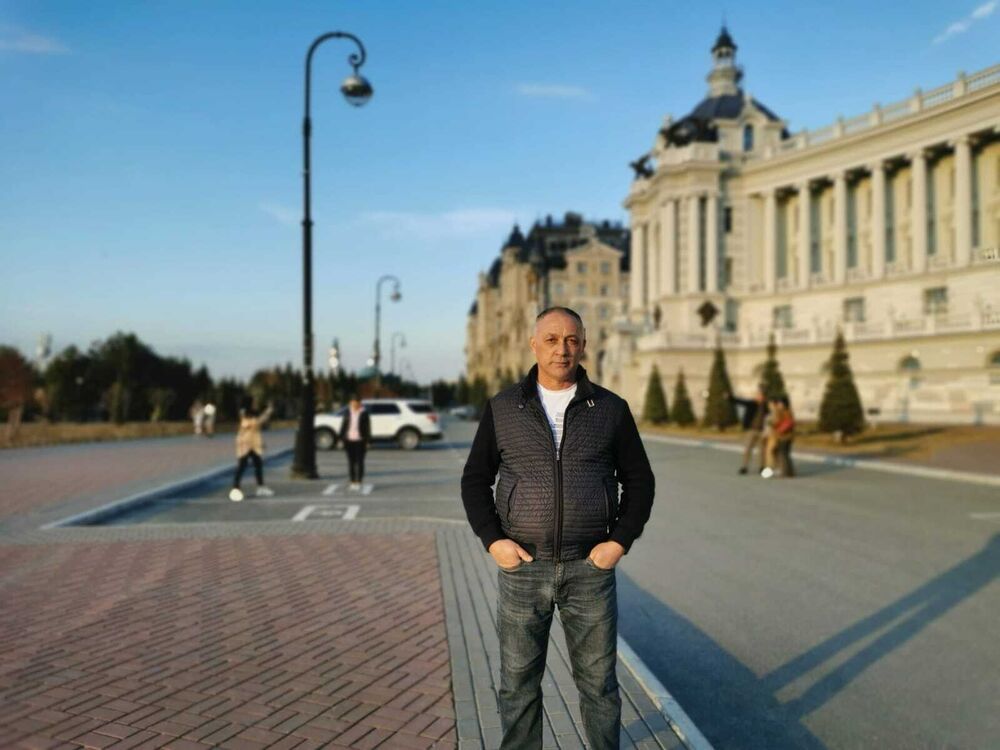  ,   Alik, 49 ,   ,   , c , 