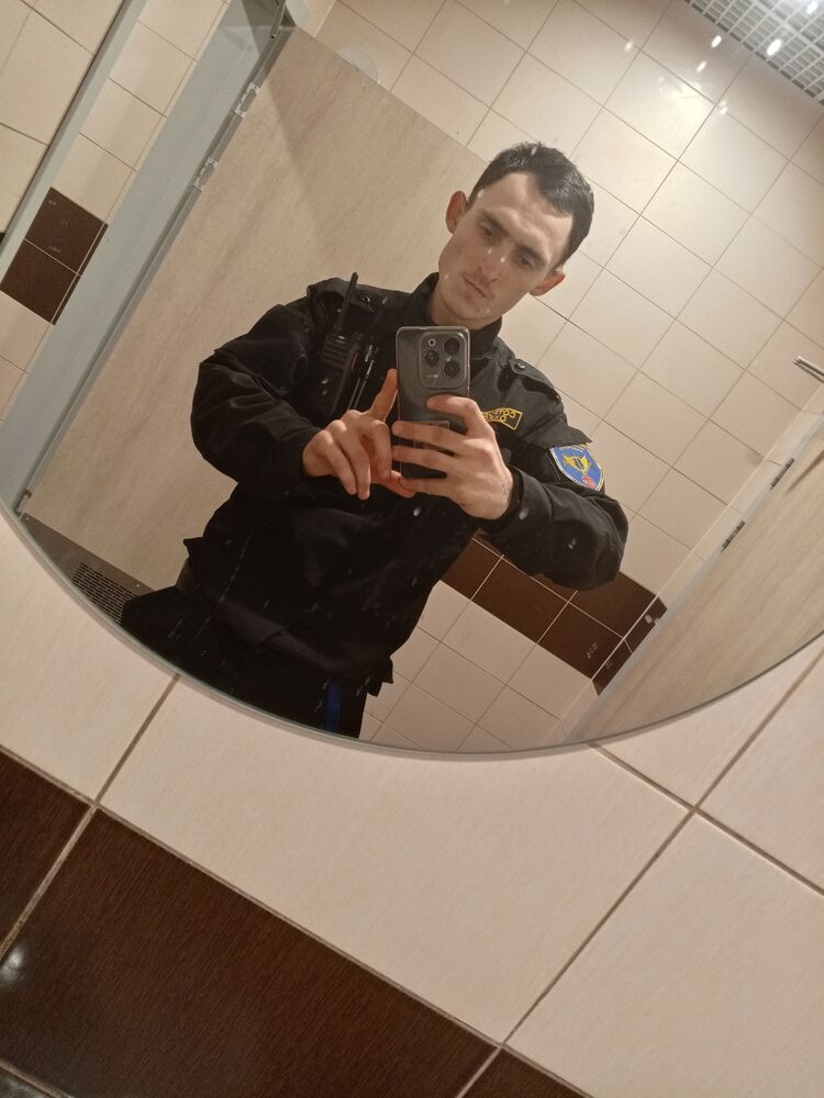  50390404  , 24 ,    