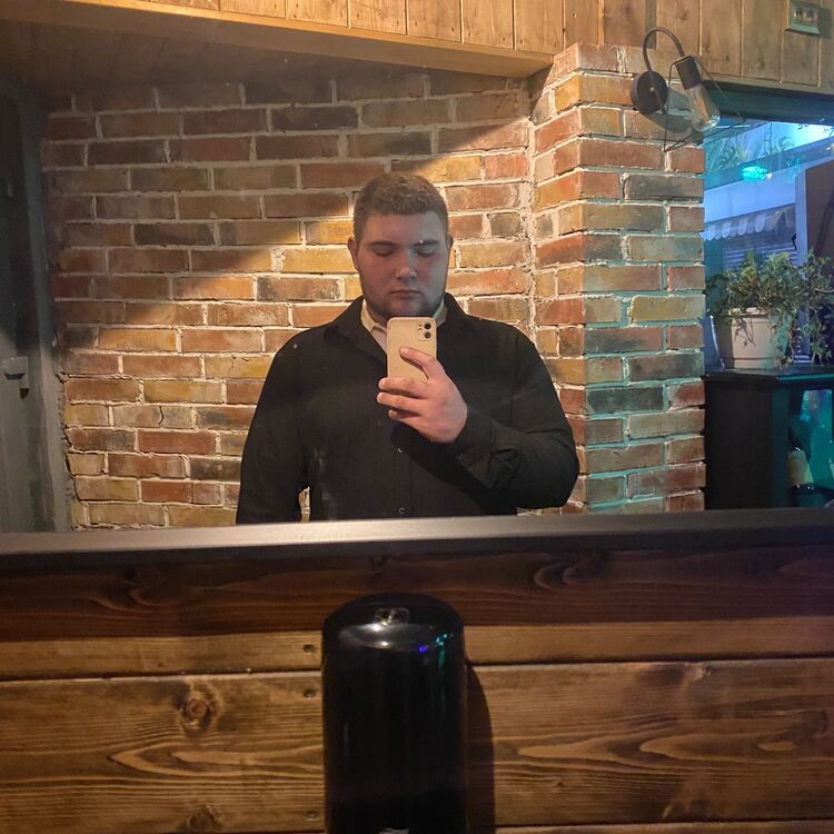  46923994  , 19 ,    