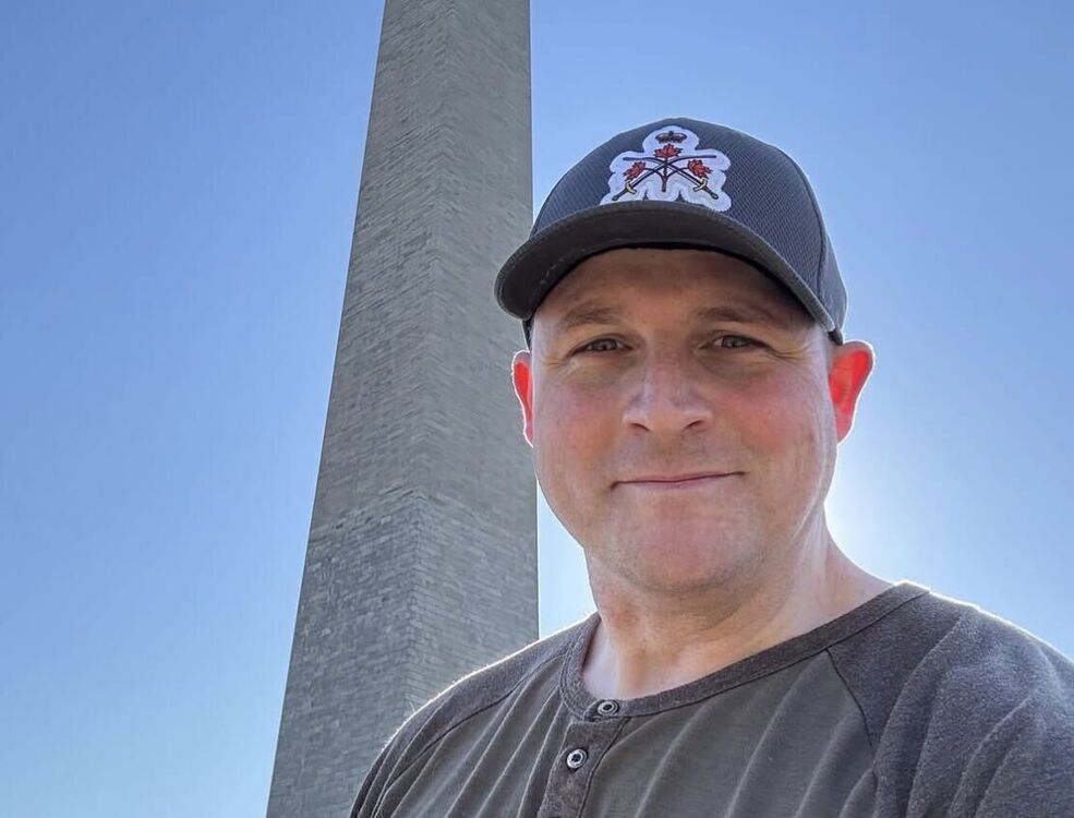  54741094  Leonardo O, 45 ,    -