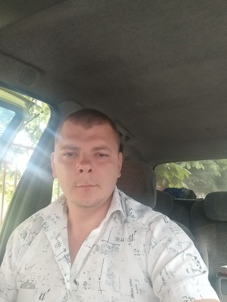  52926264  , 32 ,    