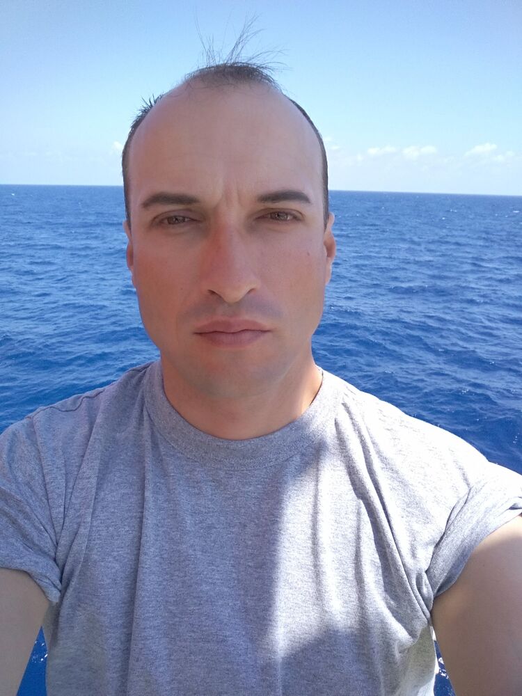  25169194  Andriy, 47 ,    