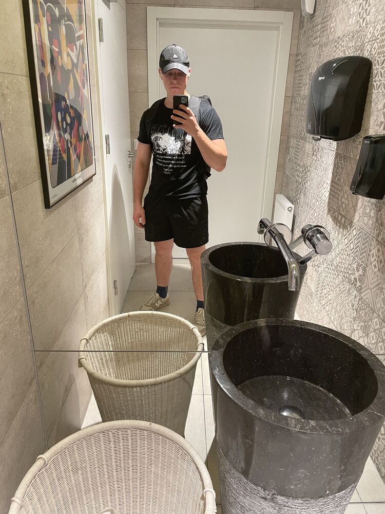  ,   , 24 ,   ,   