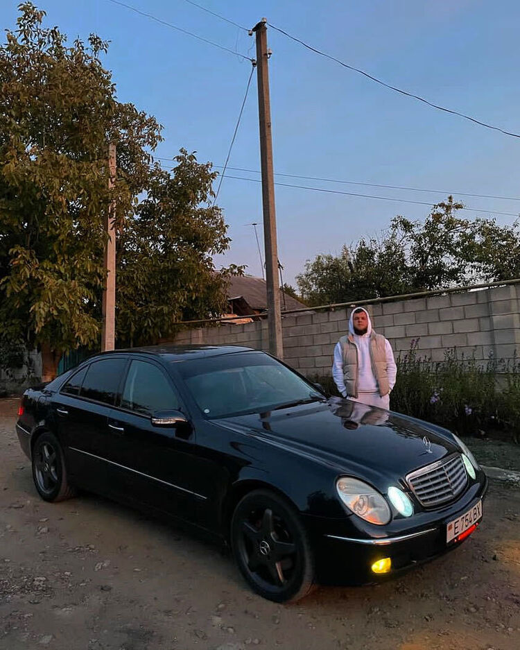  ,   Aleksandr, 25 ,   ,   
