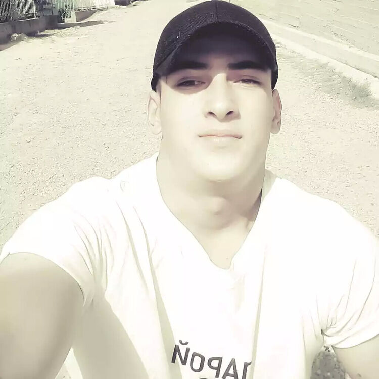  26496754  Ali, 24 ,    
