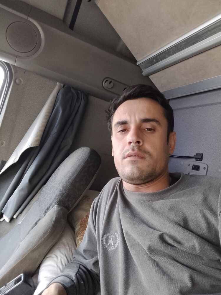  54491464  Abdulla, 36 ,    