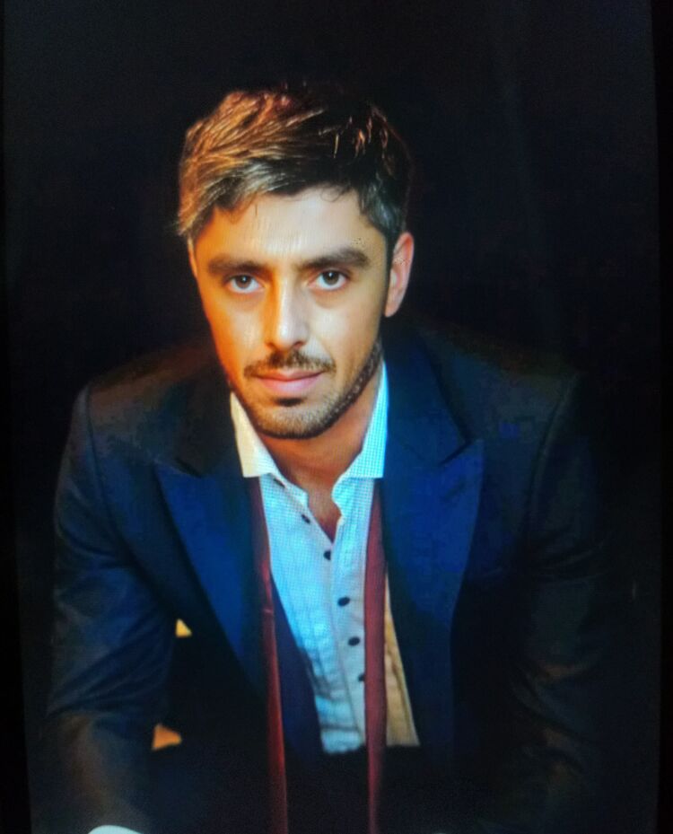  ,   Black, 43 ,   ,   