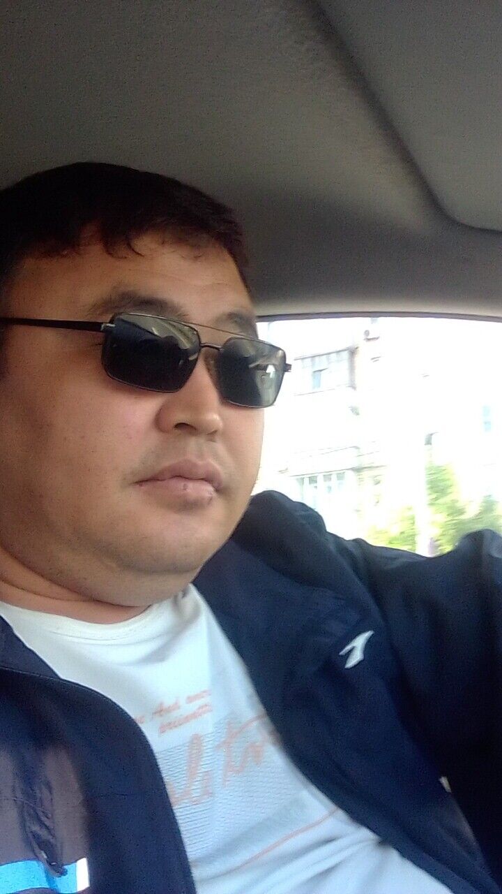  23739154  Beka, 39 ,    