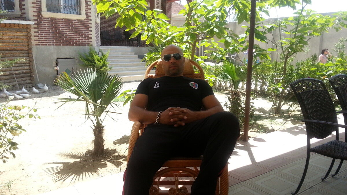  ,   Elnur, 45 ,     , c 