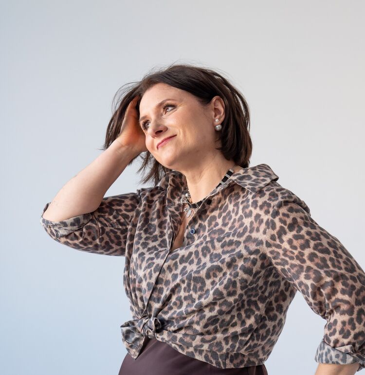  ,   Elena, 44 ,     , c 