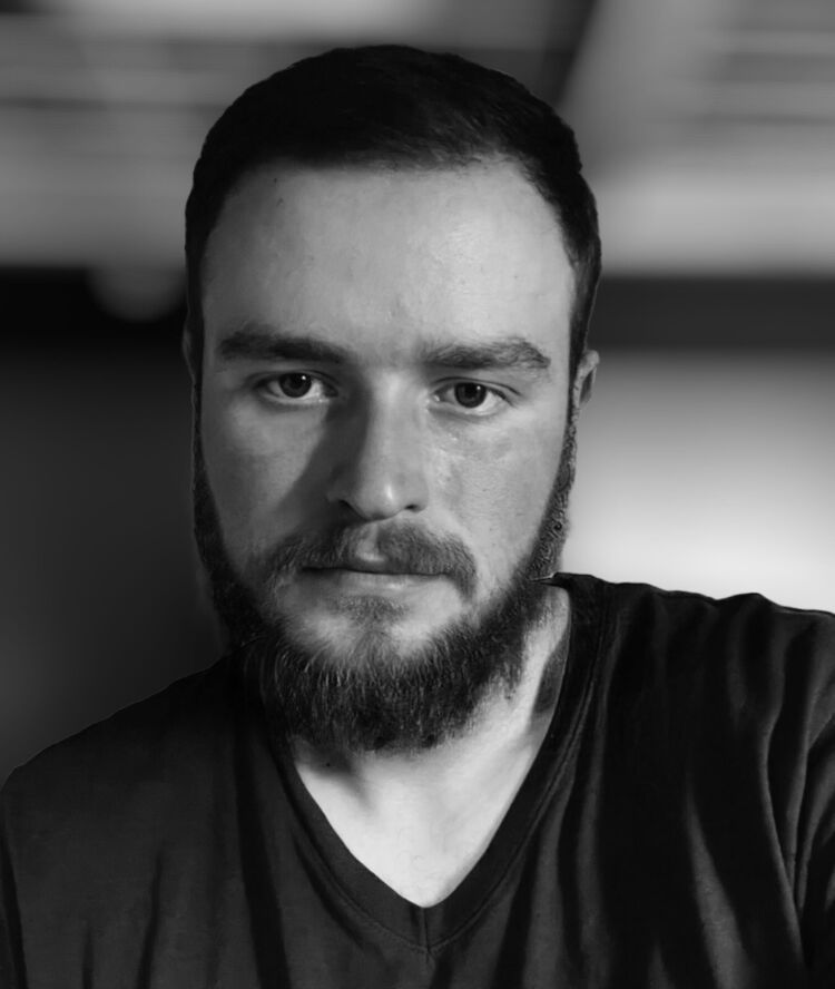  ,   Denis, 28 ,   ,   , c , 