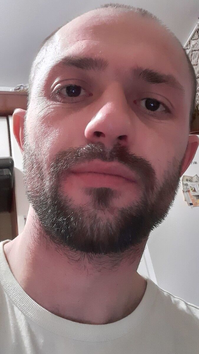  18993284  Alexandr, 40 ,    