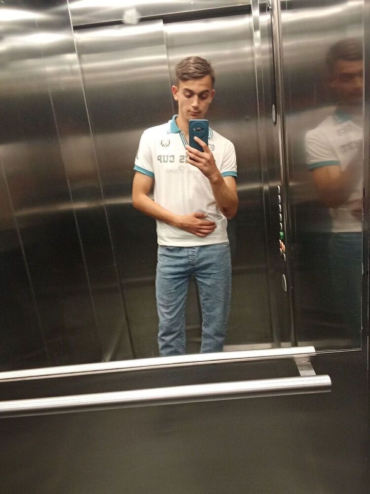  52749904  , 22 ,    