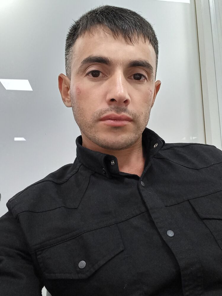  51760254  , 33 ,    