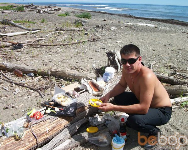  ,   DJ , 48 ,   