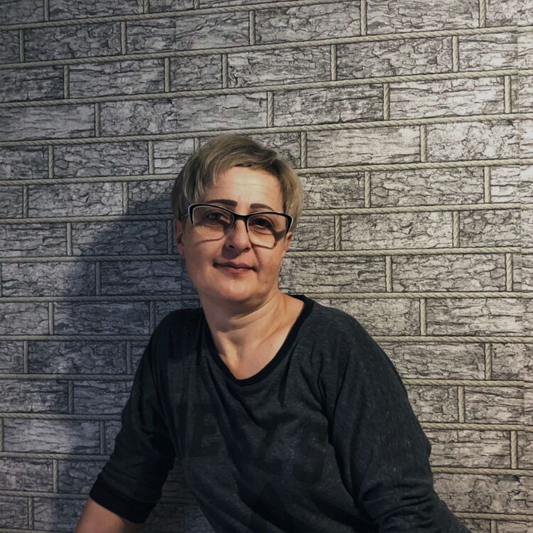  41498054  Evgenia, 43 ,    