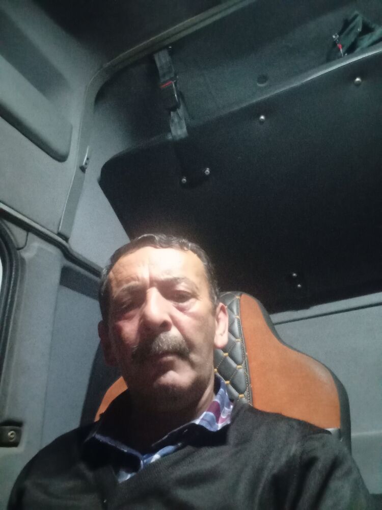  54500034  Bekir, 49 ,    