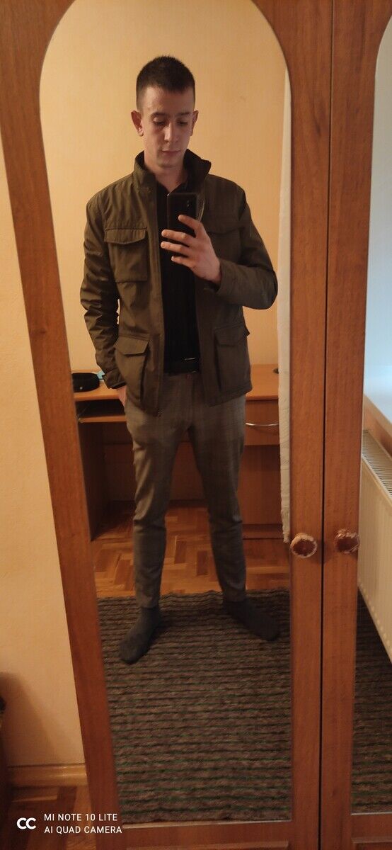  ,   Maxim, 26 ,   ,   , c 