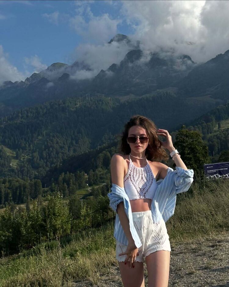  ,   Rita, 23 ,   ,   