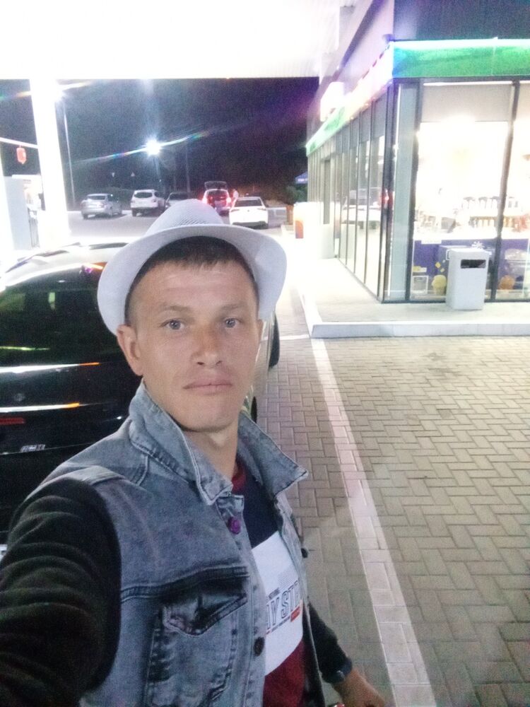  52554534  Ivan, 30 ,    