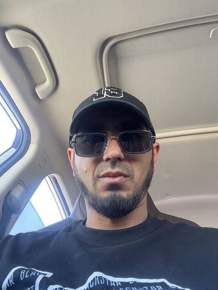  54375144  Maga, 36 ,    