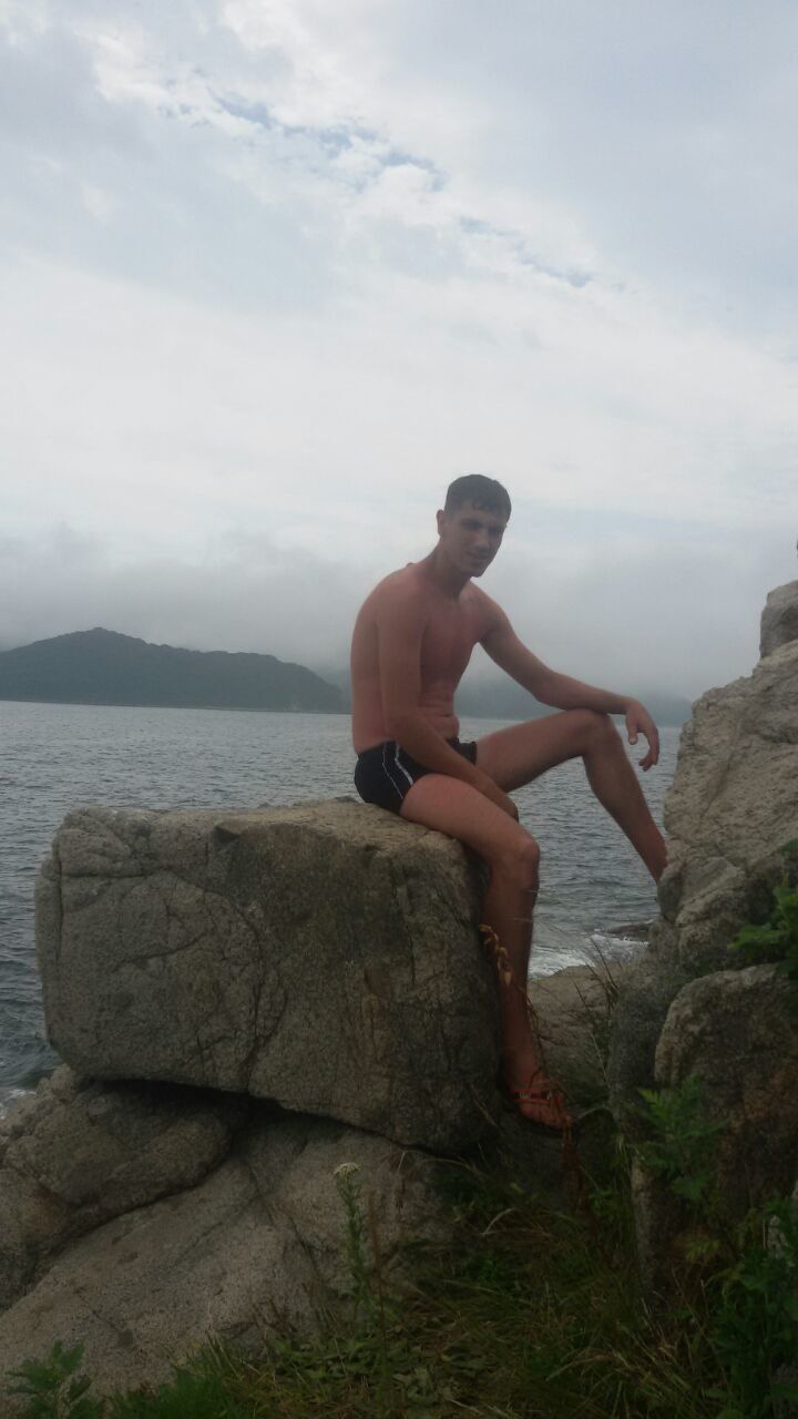  32850094  Davit, 36 ,    