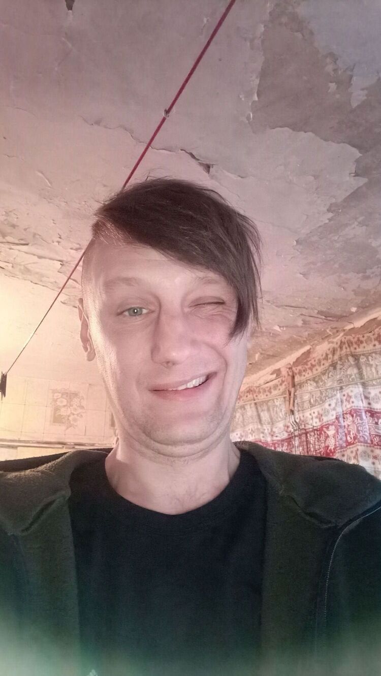  41771674  , 37 ,    