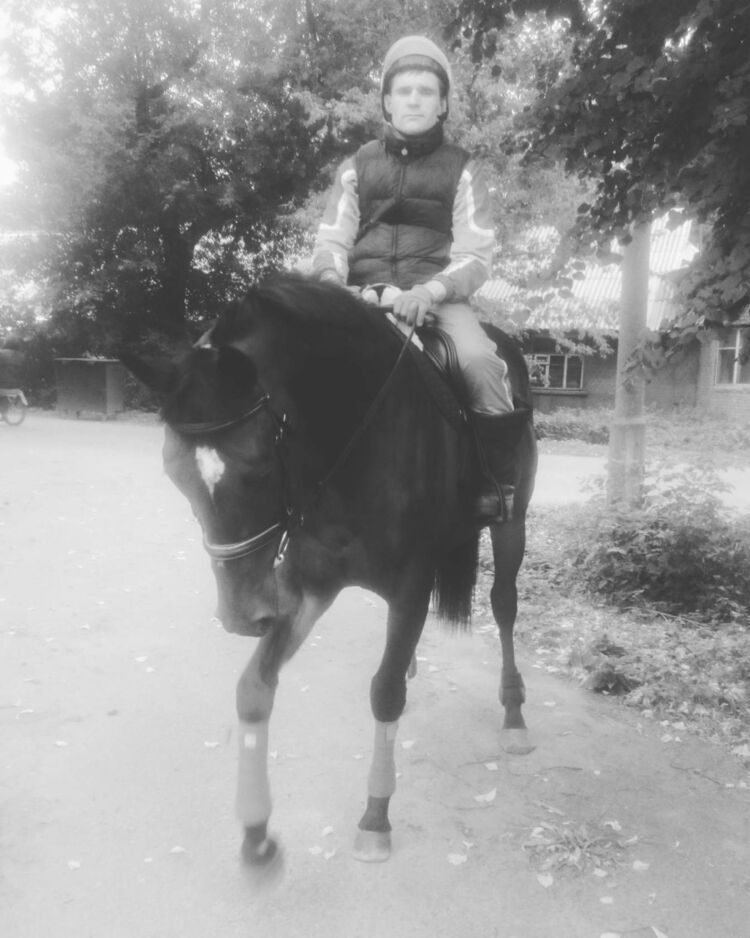  ,   Viktor, 40 ,   ,   , c 