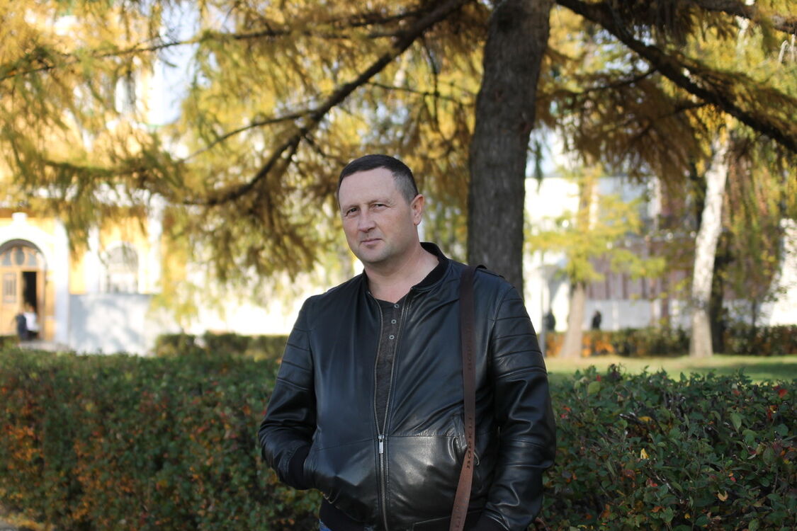  ,   Petr, 52 ,   ,   , c 