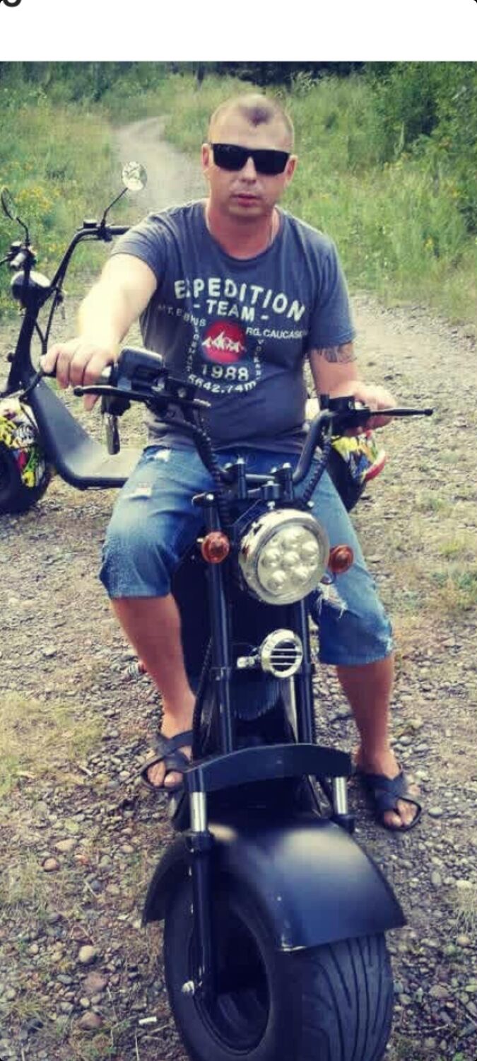  28382684  , 37 ,    