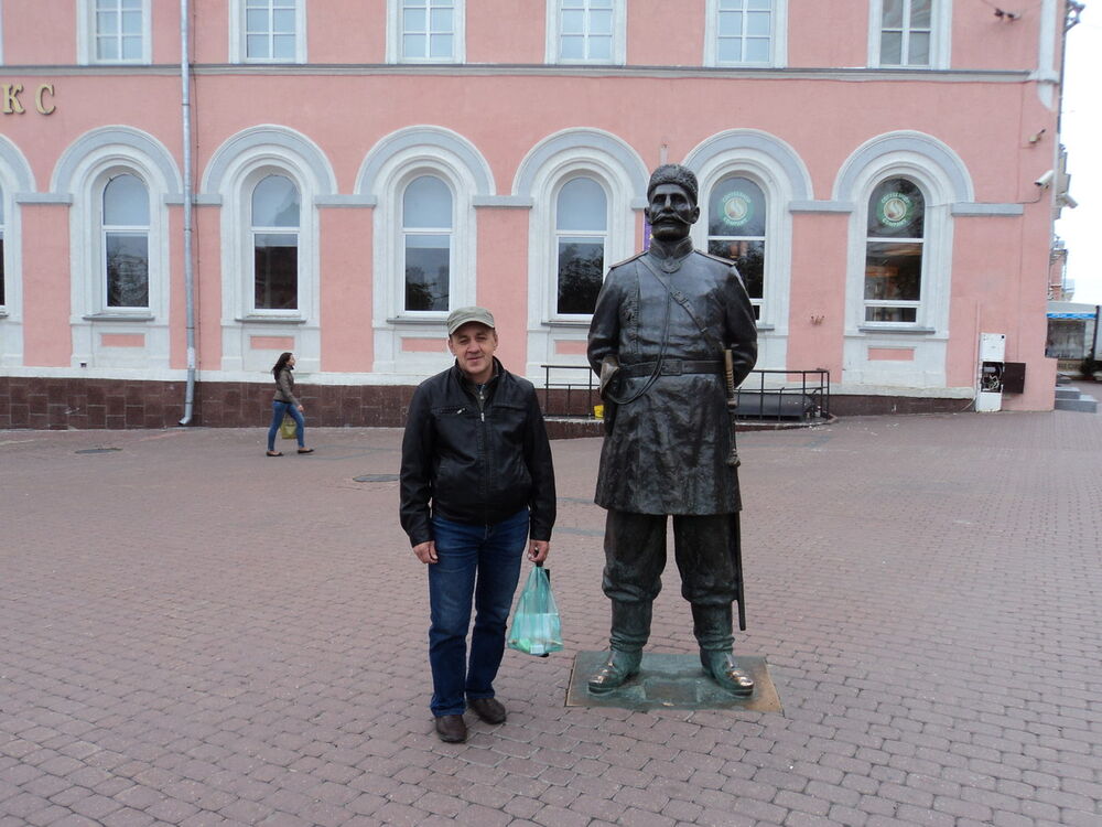  ,   Vladumir, 56 ,   