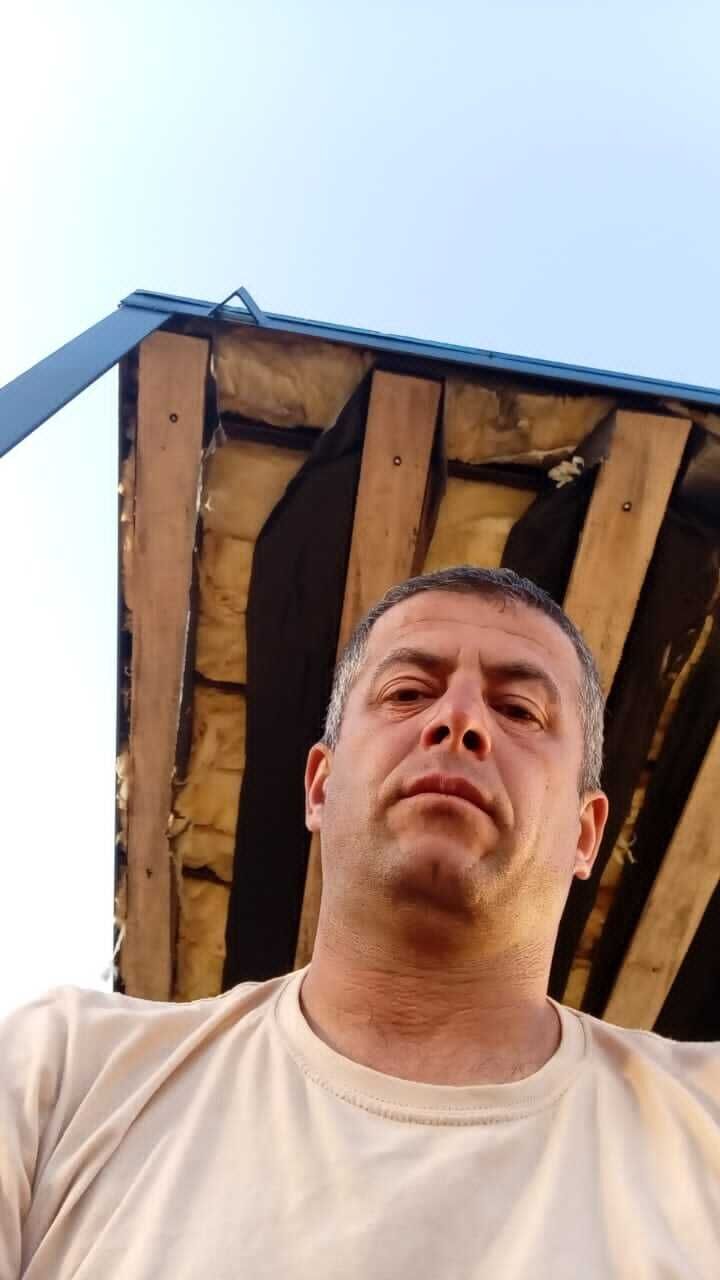  53118924  , 41 ,    