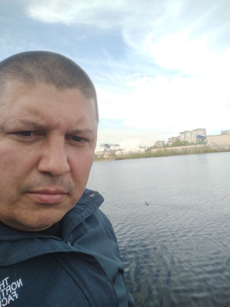  29972604  Sergey, 44 ,    